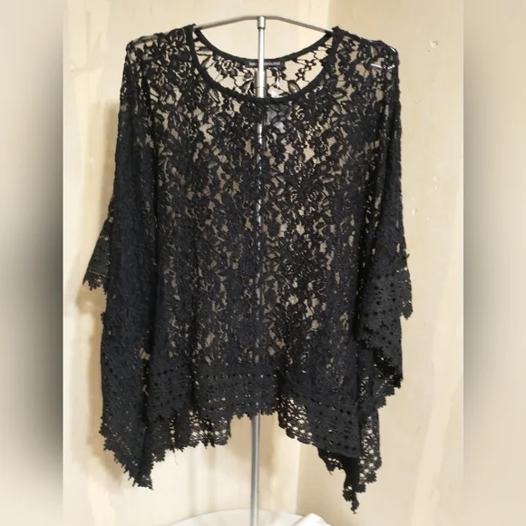 Black Lace Women’s Top - Picture 8 of 8